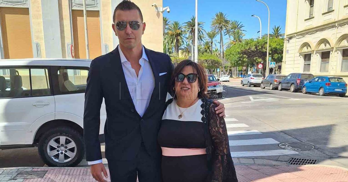 El Carrillo| Herminia López: "Hay que ayudar en lo que se pueda y hacerlo con gusto, porque la AECC siempre lo hace"