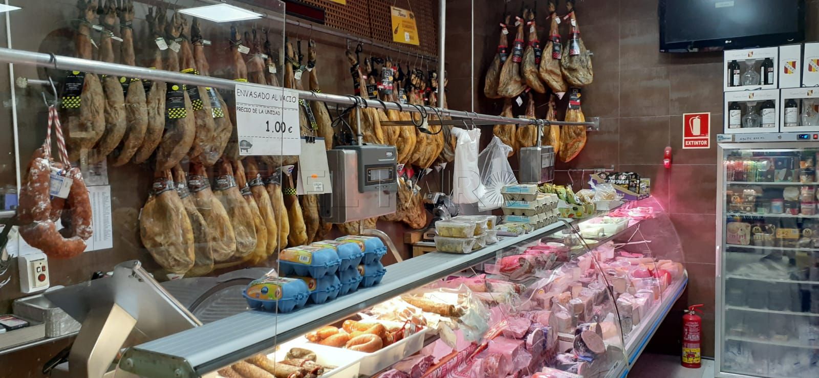 Ultramarinos Parra: De la venta itinerante a cuarteles a un comercio gourmet