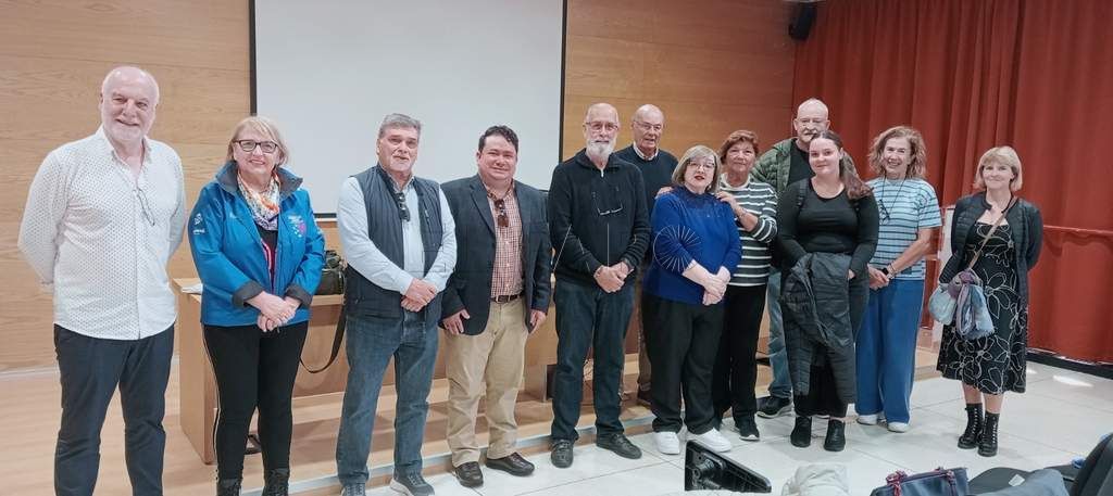 Peinado ofrece una conferencia en la Facultad de Historia Contemporánea de Vigo