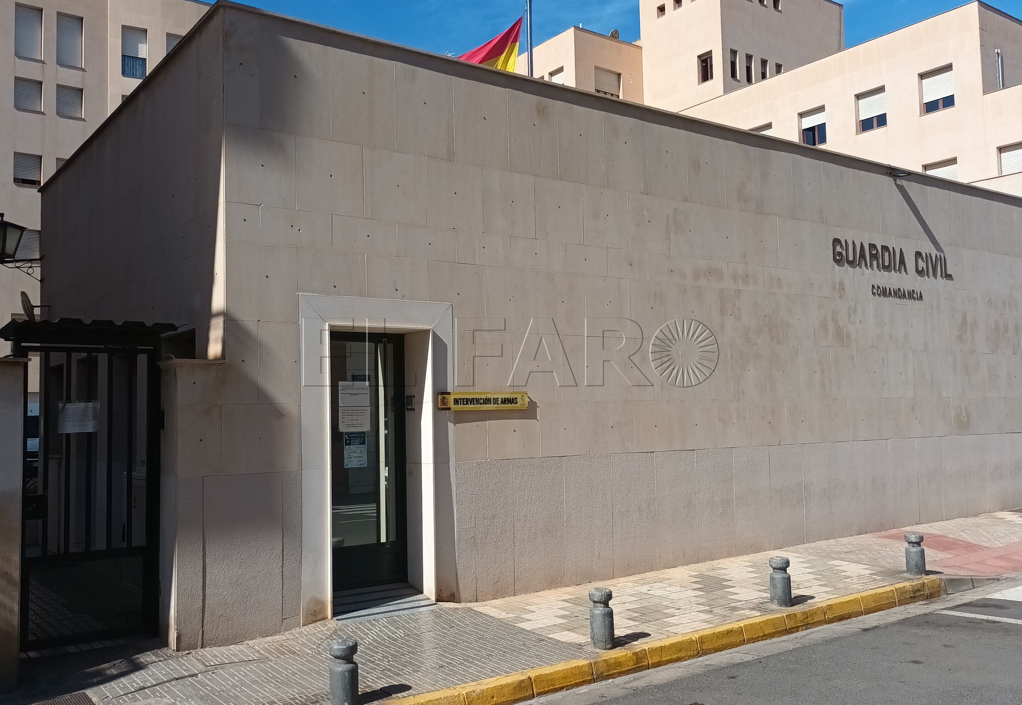 Cita previa en el 060 de la Guardia Civil para intervención de armas y explosivos