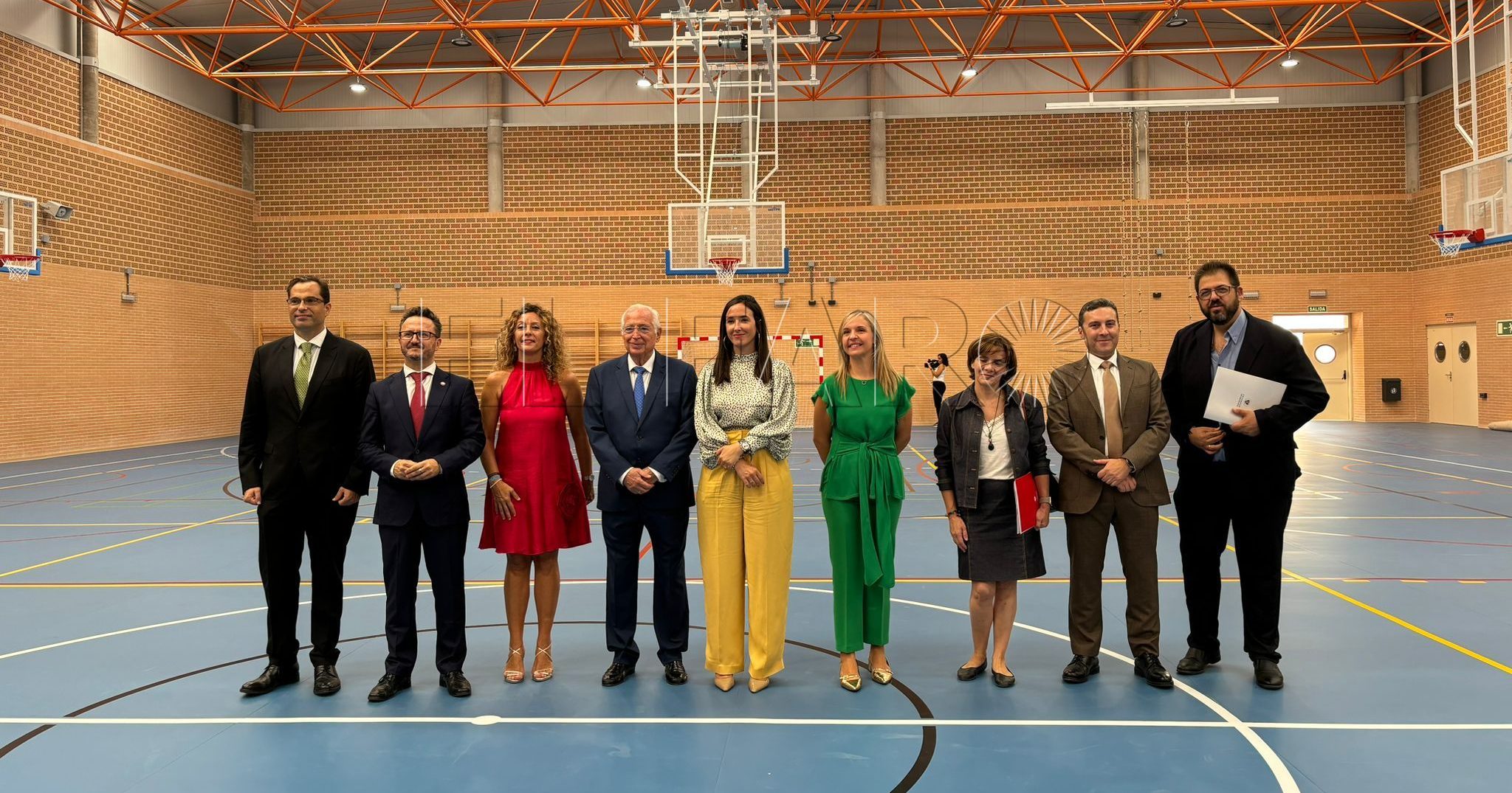 Imbroda celebra la inauguración del pabellón deportivo de la UGR como un hito en el desarrollo universitario