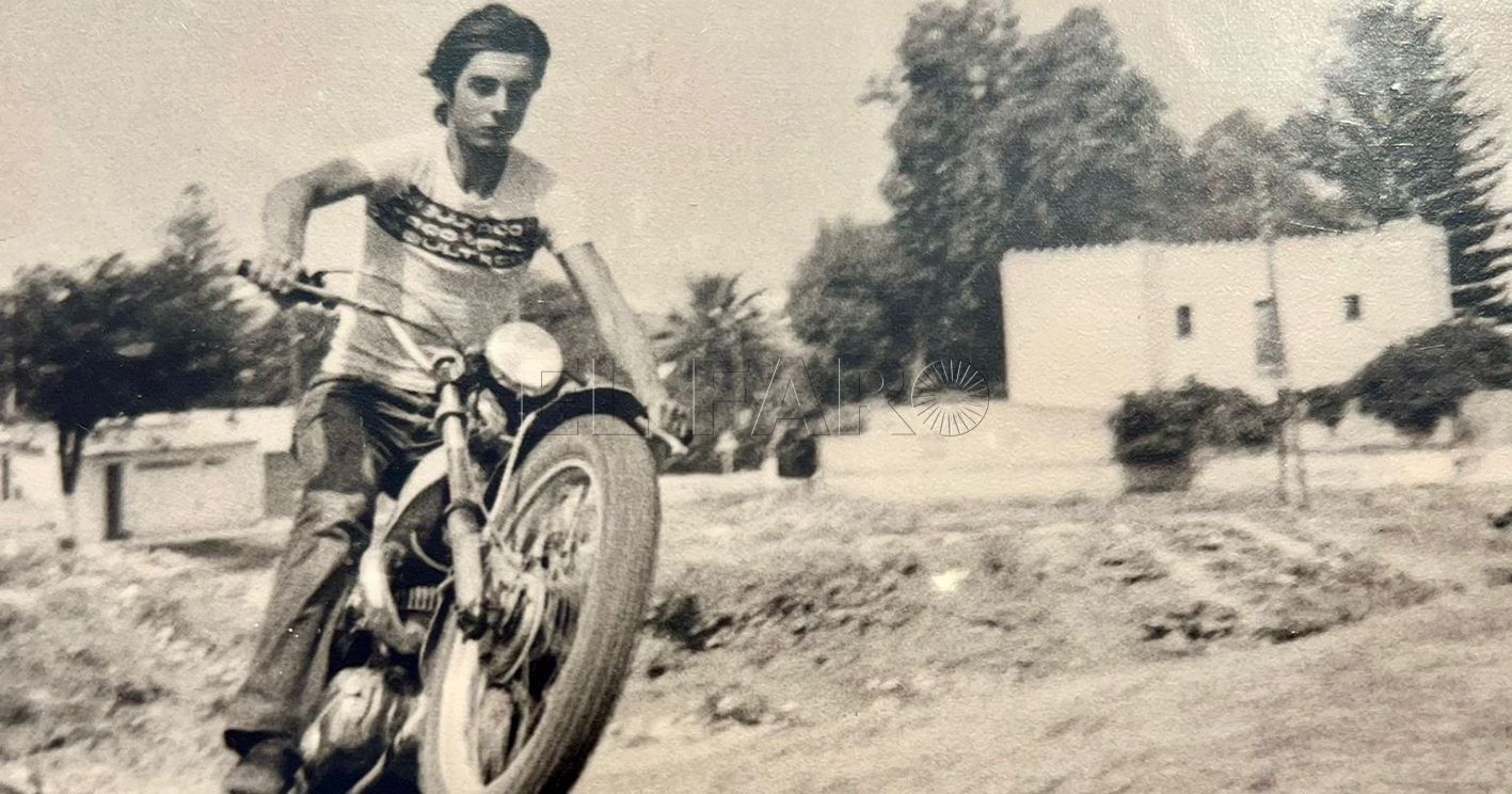 Enrique Remartínez y sus "novias virtuales" del Buen Consejo