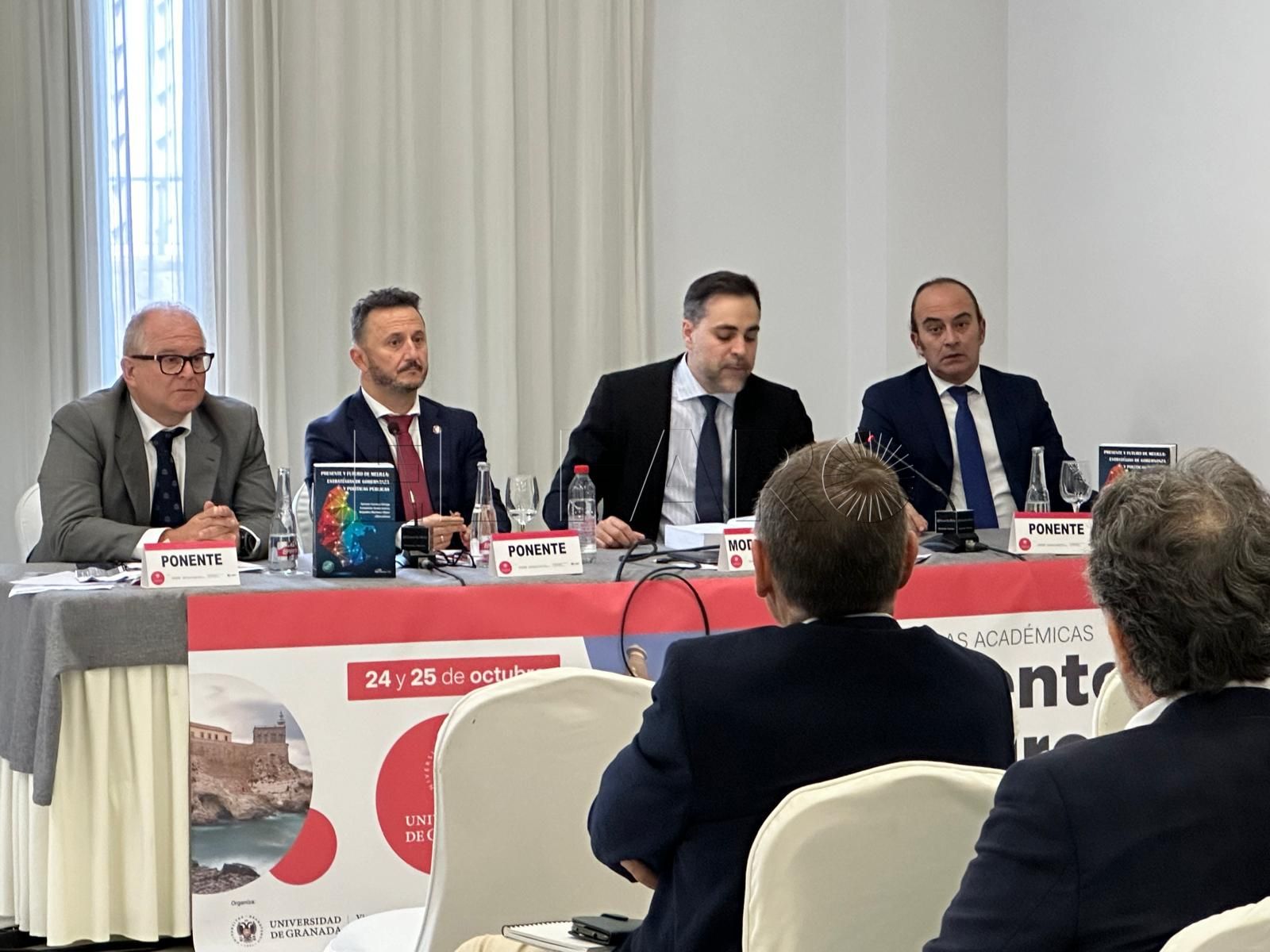 Prestigiosos académicos reflexionan sobre el devenir de la ciudad en el libro 'Presente y Futuro de Melilla'