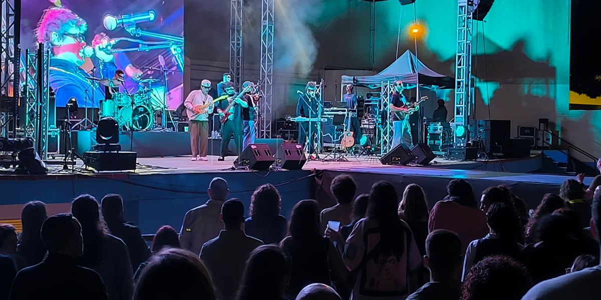 La Plazuela pone al público melillense a sus pies