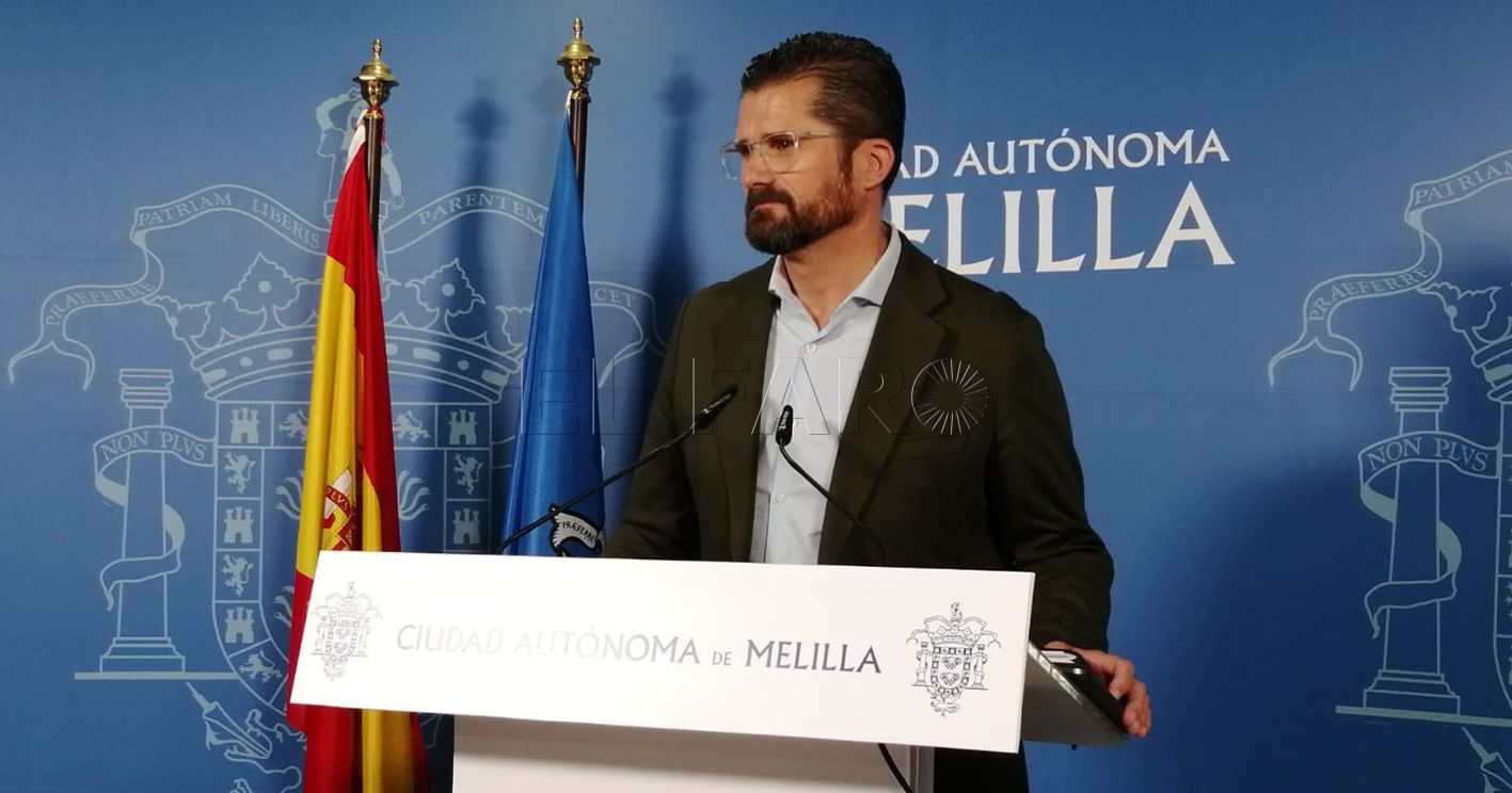 Bonnemaison cree que la petición de dimisión de Robles es "un poco de chiste"