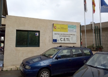 Vista del Centro de Estancia Temporal de Inmigrantes (CETI) a la península en el que se encuentran este miércoles 468 inmigrantes subsaharianos, marroquíes y argelinos y donde se ha registrado un caso positivo de coronavirus. EFE/ Reduan Dris