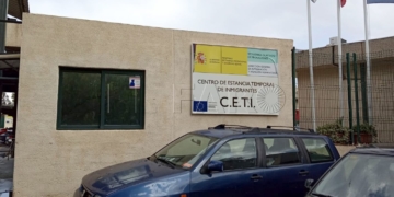 Vista del Centro de Estancia Temporal de Inmigrantes (CETI) a la península en el que se encuentran este miércoles 468 inmigrantes subsaharianos, marroquíes y argelinos y donde se ha registrado un caso positivo de coronavirus. EFE/ Reduan Dris