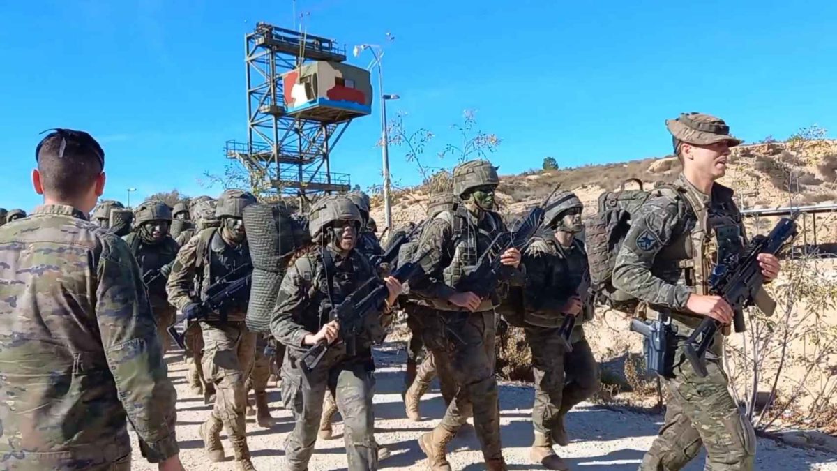La Casa de Melilla en Valladolid organiza una conferencia de la Asociación de Veteranos Paracaidistas de España