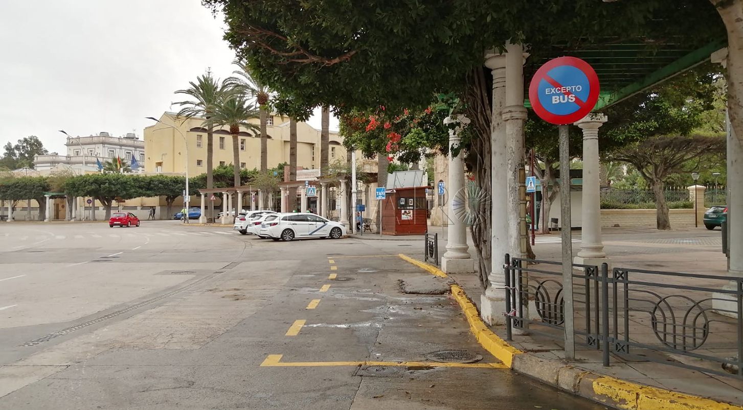 La parada de taxis de la Plaza de España cambiará de acera