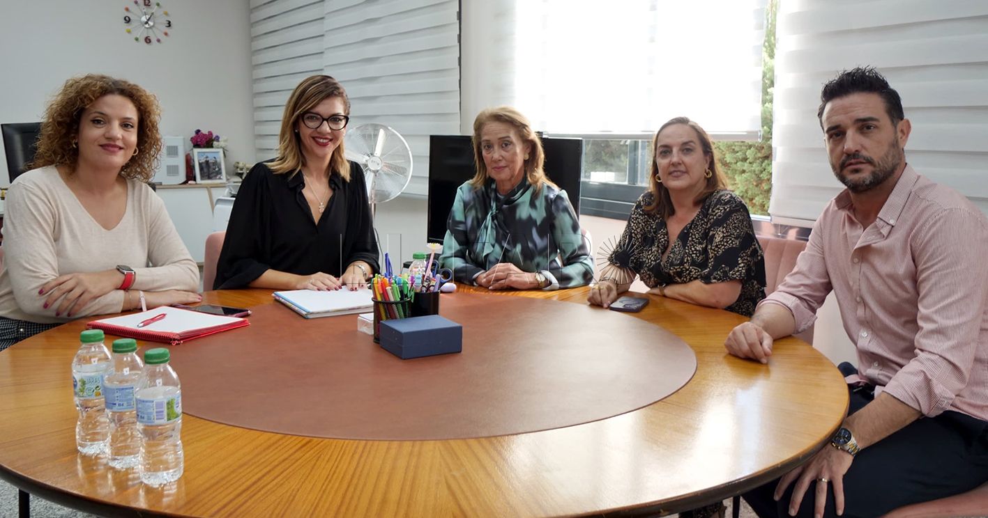 Moh expresa a la presidenta de Adimel su disposición a colaborar con la asociación
