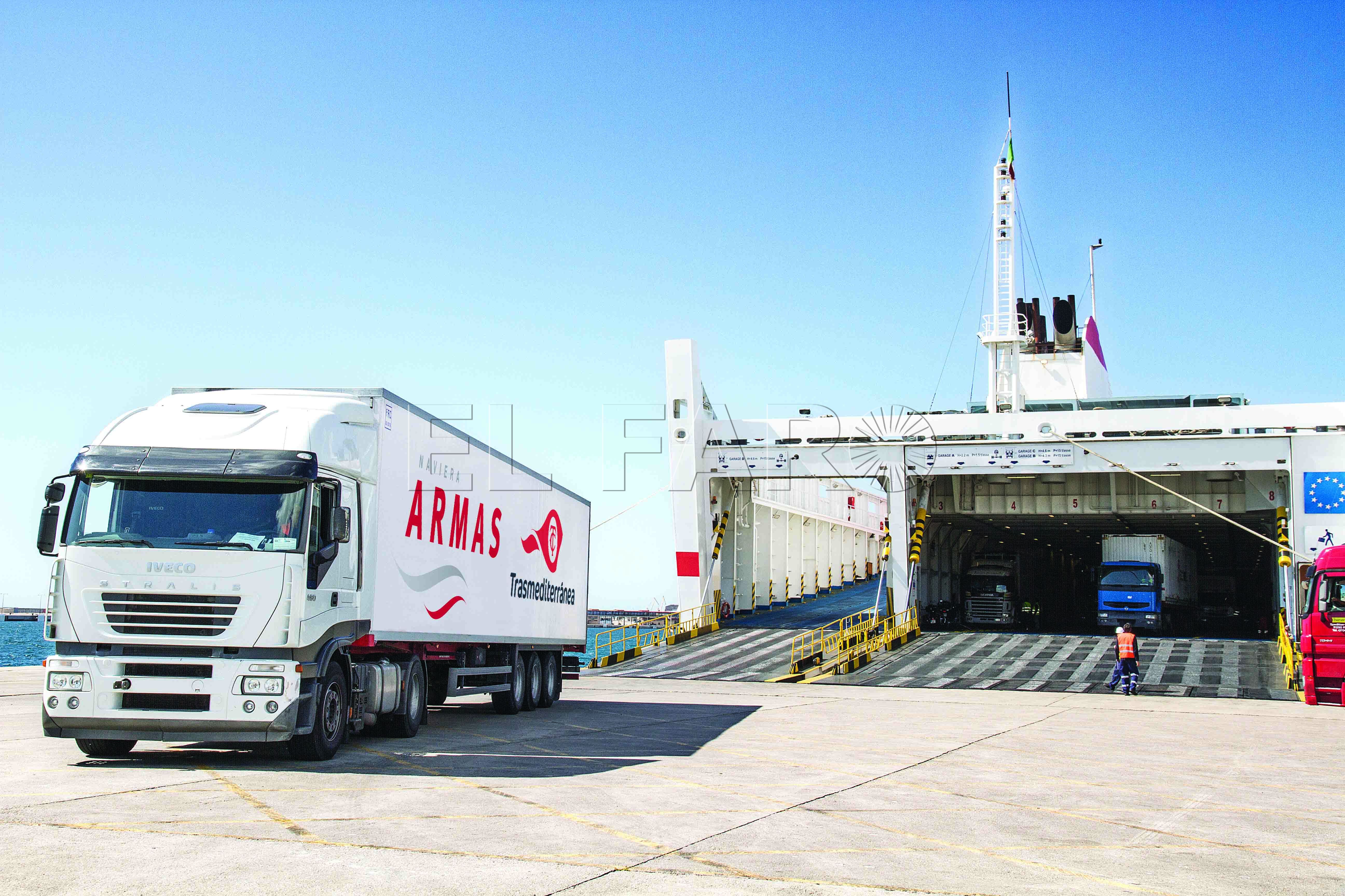 Armas Trasmediterránea presenta su oferta de servicios para el sector hortofrutícola