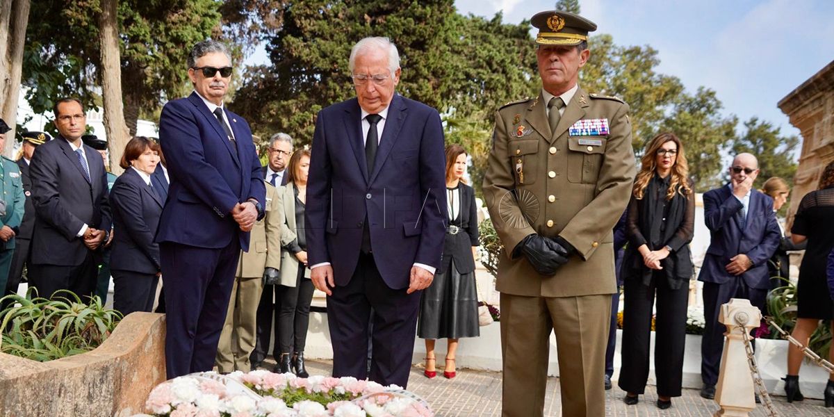 La Ciudad y la Comgemel rinden tributo a sus difuntos