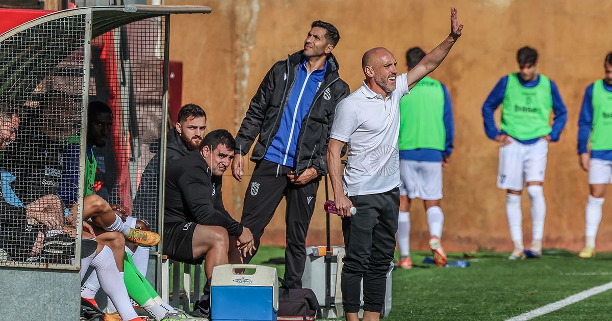 David Cabello: "Estamos haciendo internacionales a todos los porteros de la categoría"