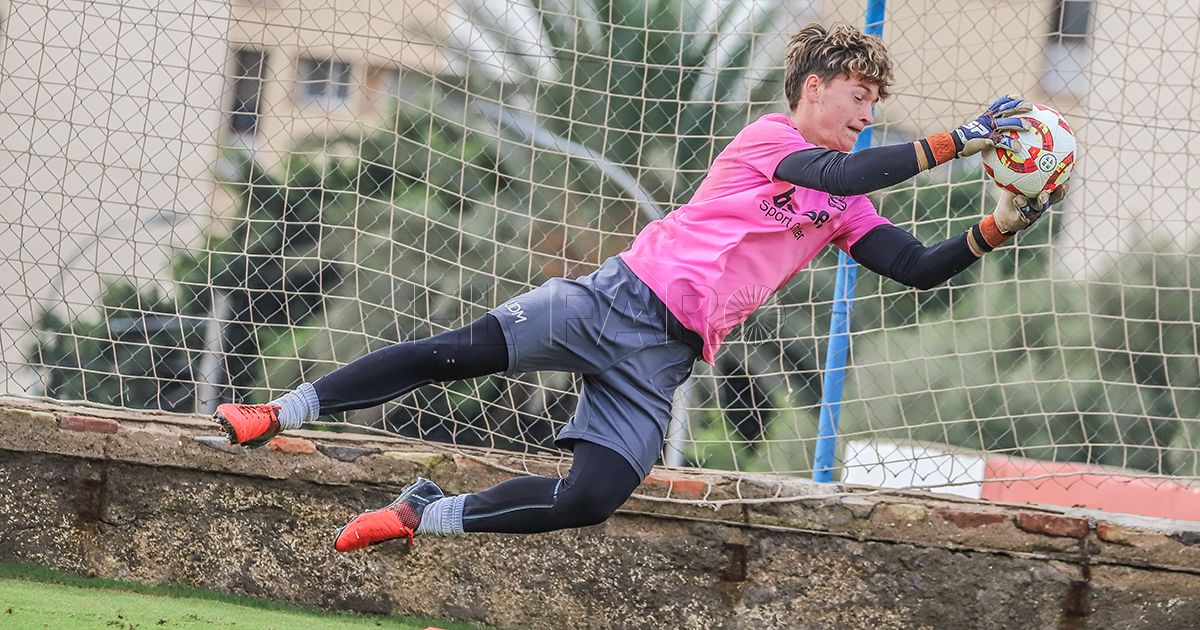 La plantilla azulina se viste de corto este lunes