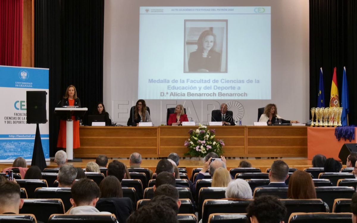 La Facultad de Ciencias de la Educación y del Deporte celebra su patrón homenajeando la labor del magisterio