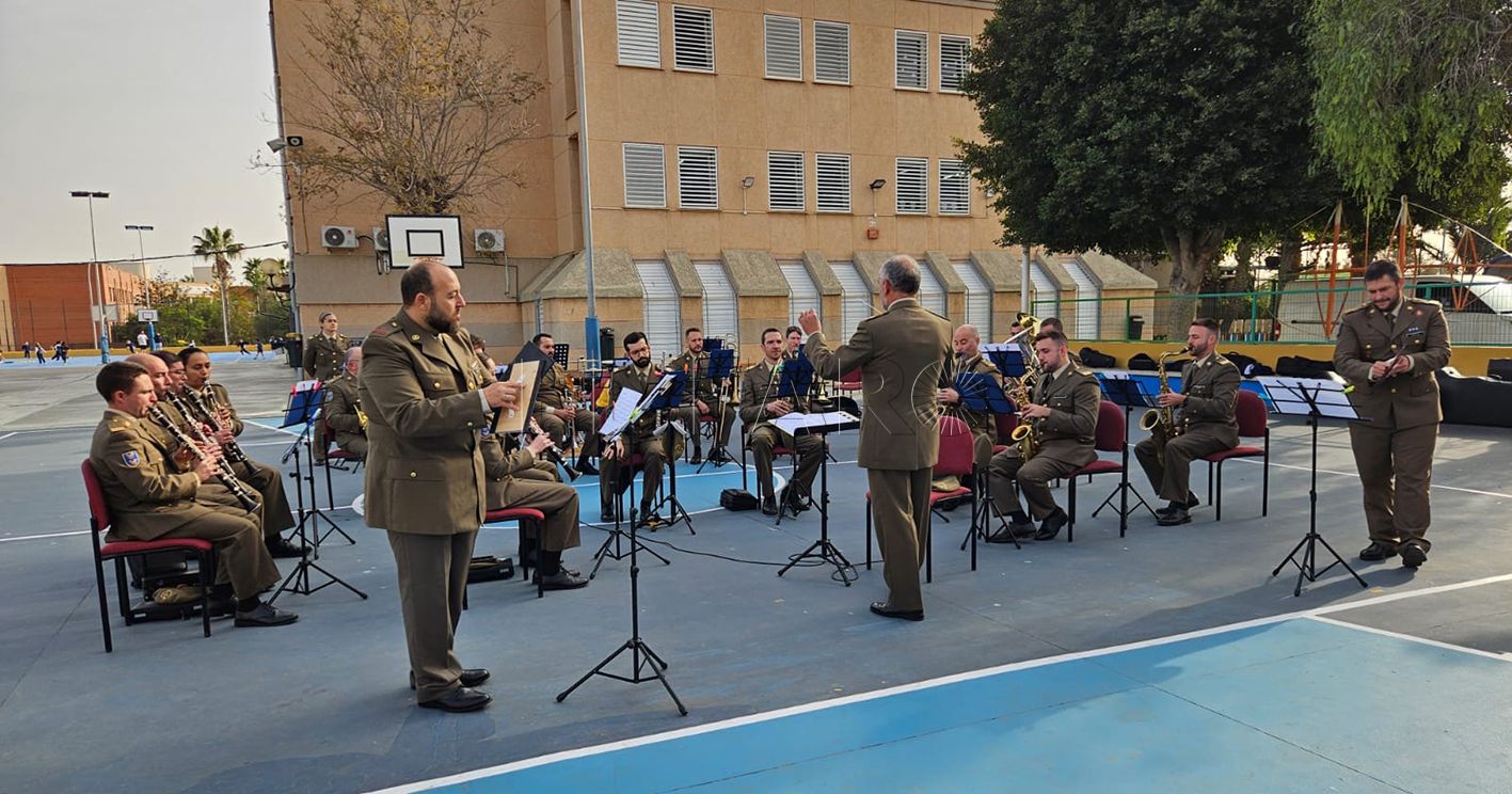 La Banda de Música de la Comgemel ofrece un concierto en el CEIP Enrique Soler por Santa Cecilia