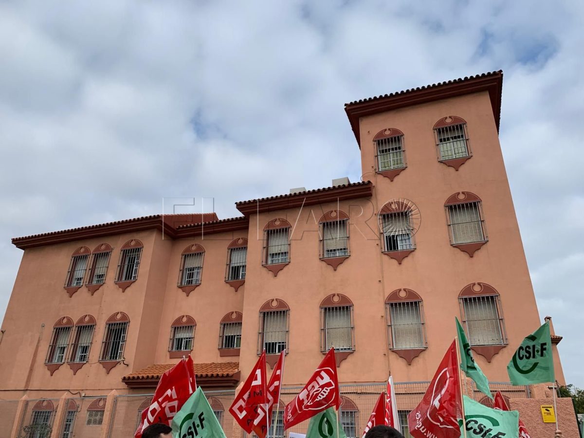 Los trabajadores del Gámez Morón exigen a Eulen que firme el nuevo convenio