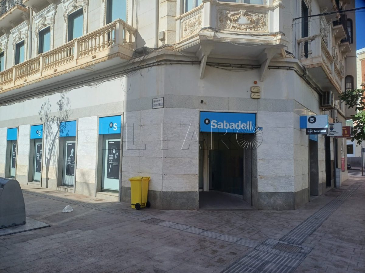 Intento de atraco en la sucursal del Banco Sabadell de Melilla