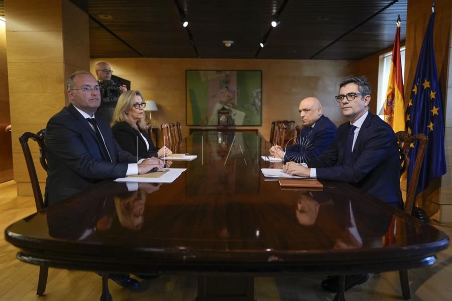 El PP dice que es el momento de "arrimar el hombro"