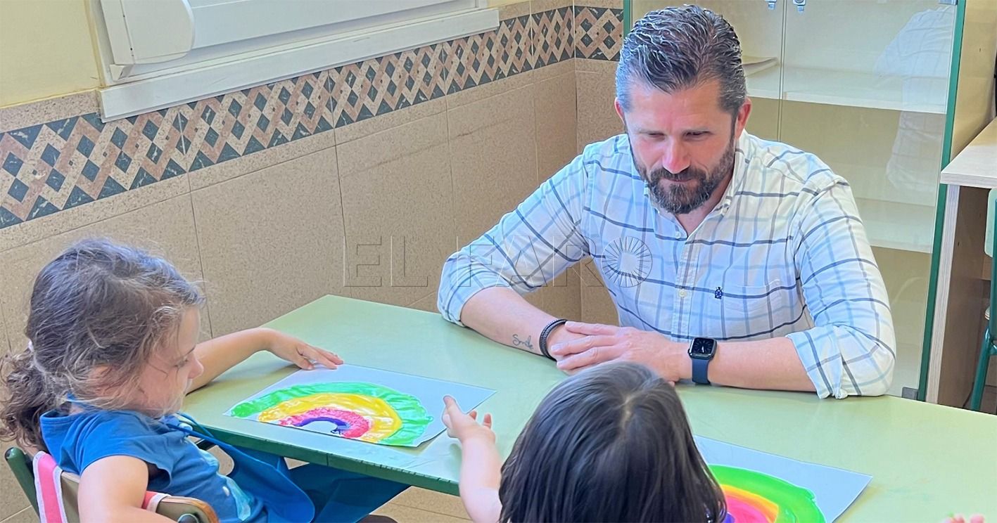 Las trabajadoras de compensación educativa continúan sin contrato