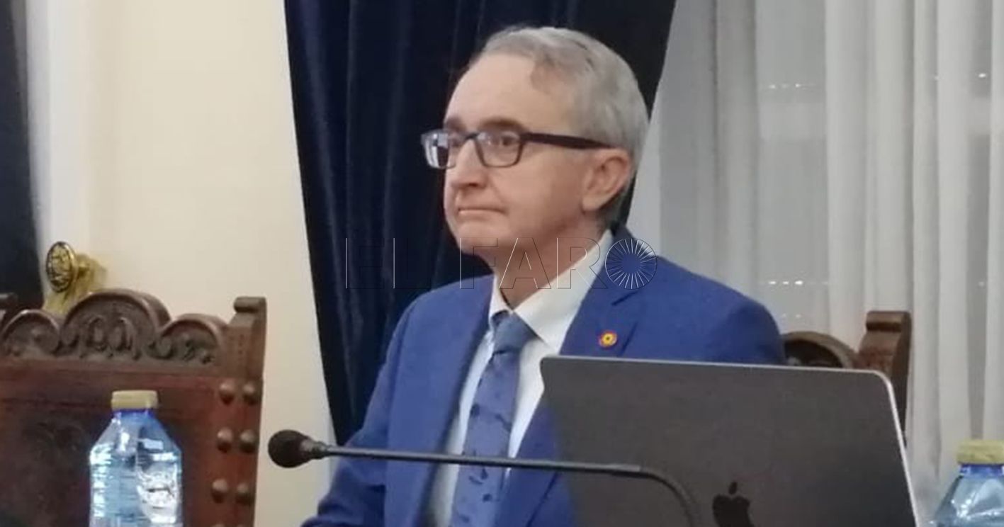 Ventura recuerda a Tasende que Melilla no es una ciudad receptora de menores inmigrantes desde la península