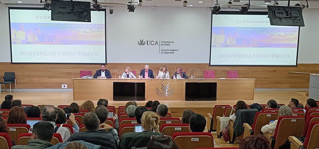 Lucía Herrera participa en la XX Asamblea Nacional de la Conferencia de Decanas y Decanos de Educación