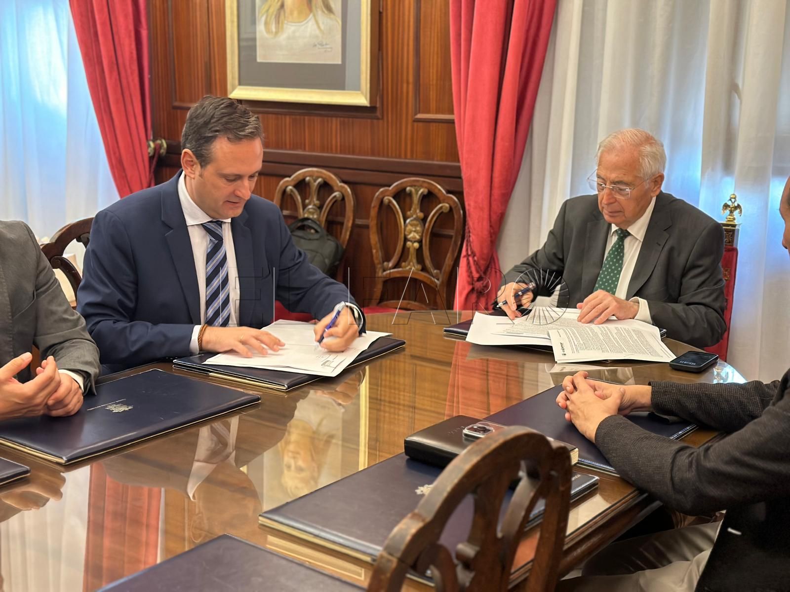 Cajamar reafirma su compromiso con Melilla con una nueva póliza de 19 millones de euros