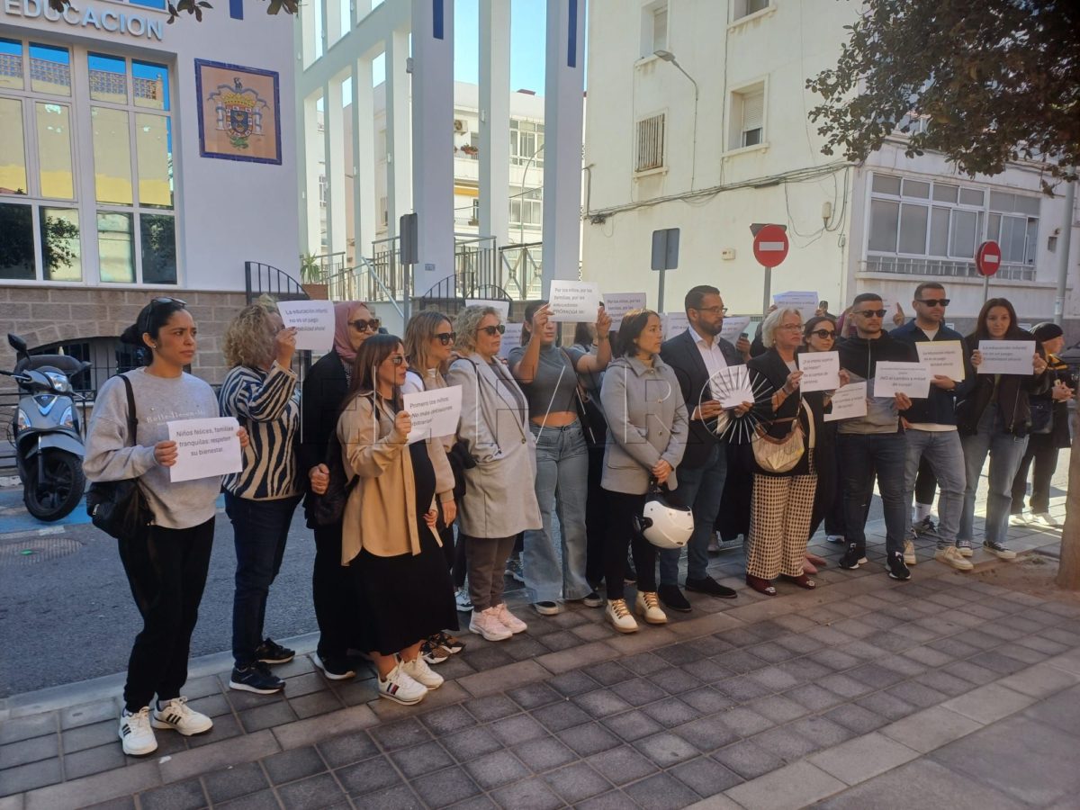 Comienza la incertidumbre para trabajadoras y padres de las guarderías San Francisco de Asís y Virgen de la Victoria