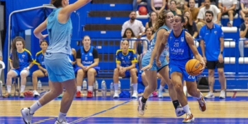 Macarena D’Urso durante uno de los primeros partidos de la presente temporada en la que es su segunda campaña como jugadora lasaliana.