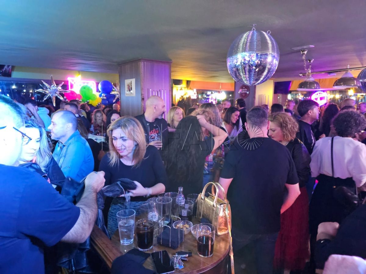 Melilla tiene un reencuentro nostálgico con su mejor noche en la Fiesta Ochentera