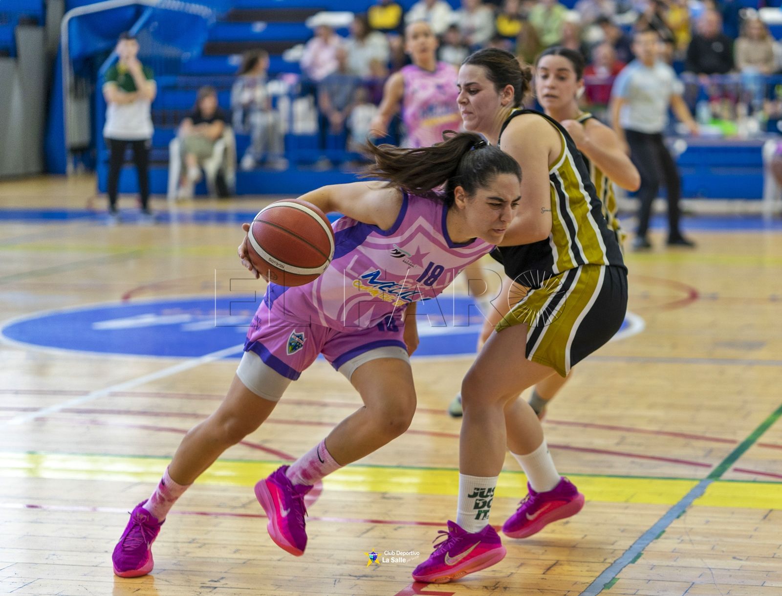 La Salle Primera juega a gran nivel frente al líder, el Unicaja