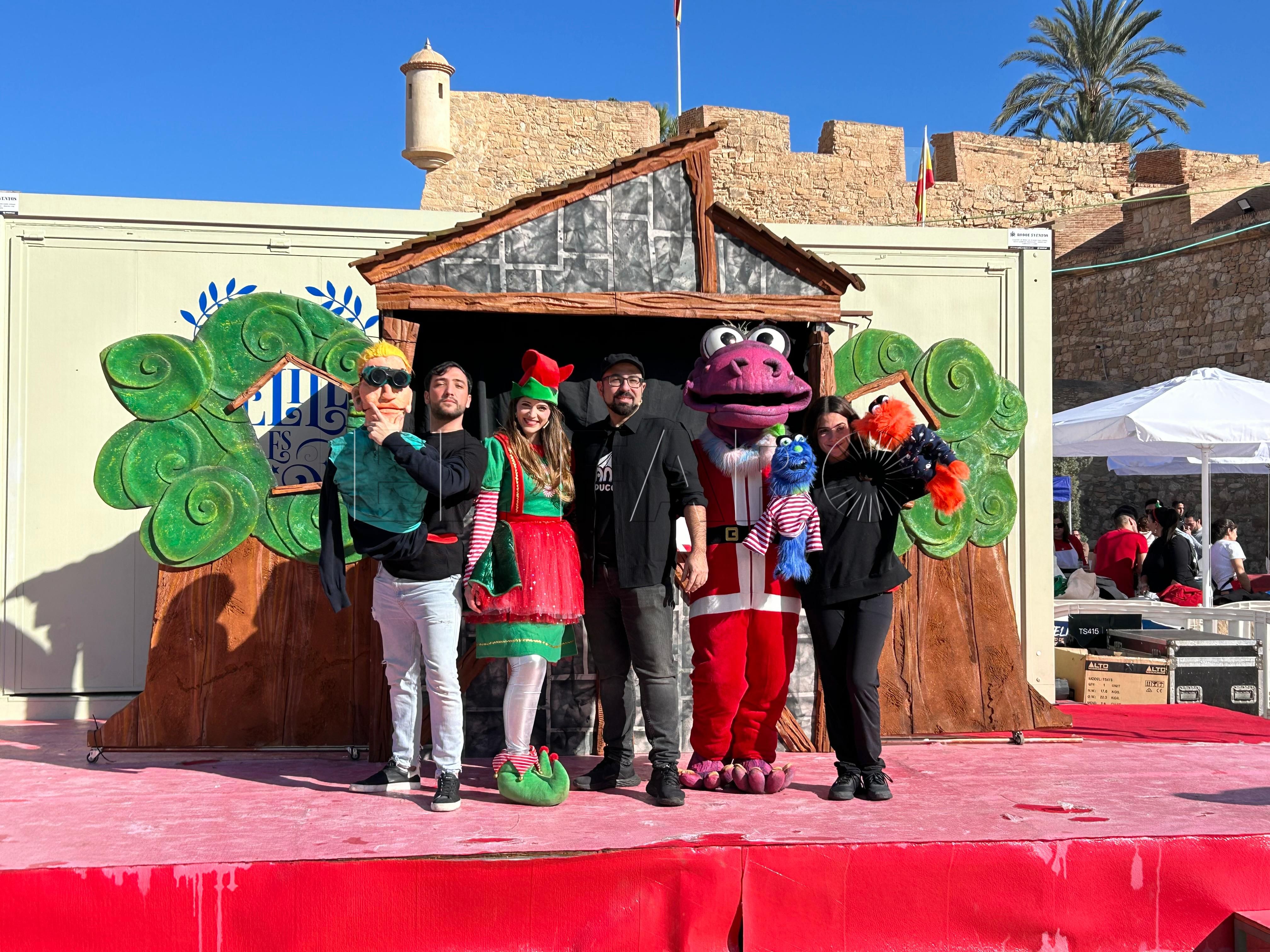 Chispas y Dinosaurio: Un éxito teatral que ha llenado de magia la Navidad en Melilla