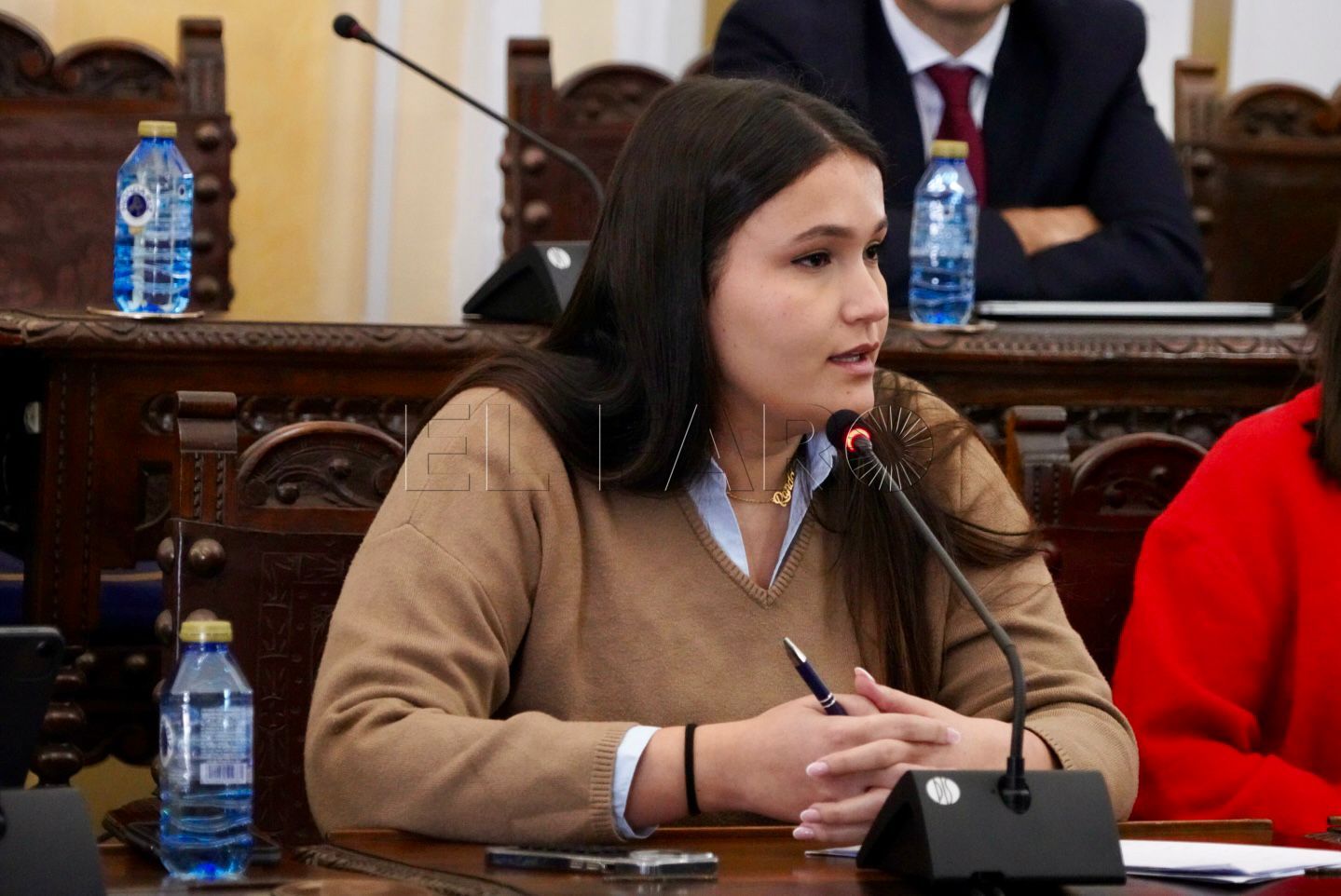 El Gobierno asegura la continuidad del servicio de ayuda a domicilio con mejoras significativas