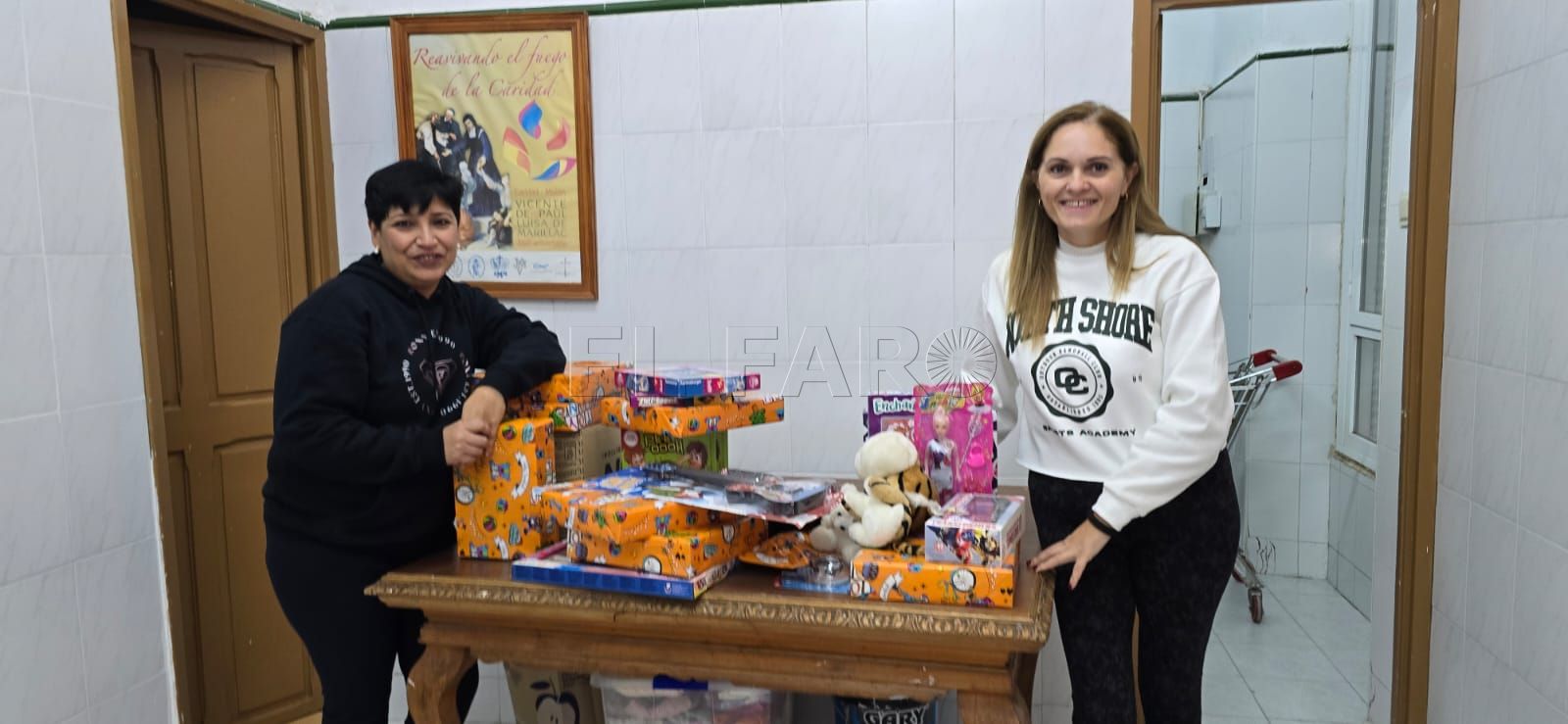 La solidaridad ilumina Melilla con la entrega de 500 juguetes a niños desfavorecidos