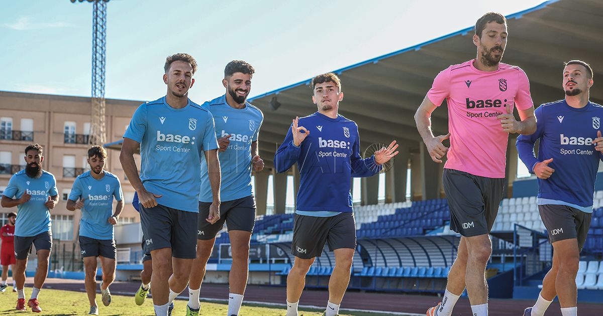 Inicio de la semana de trabajo con sonrisa