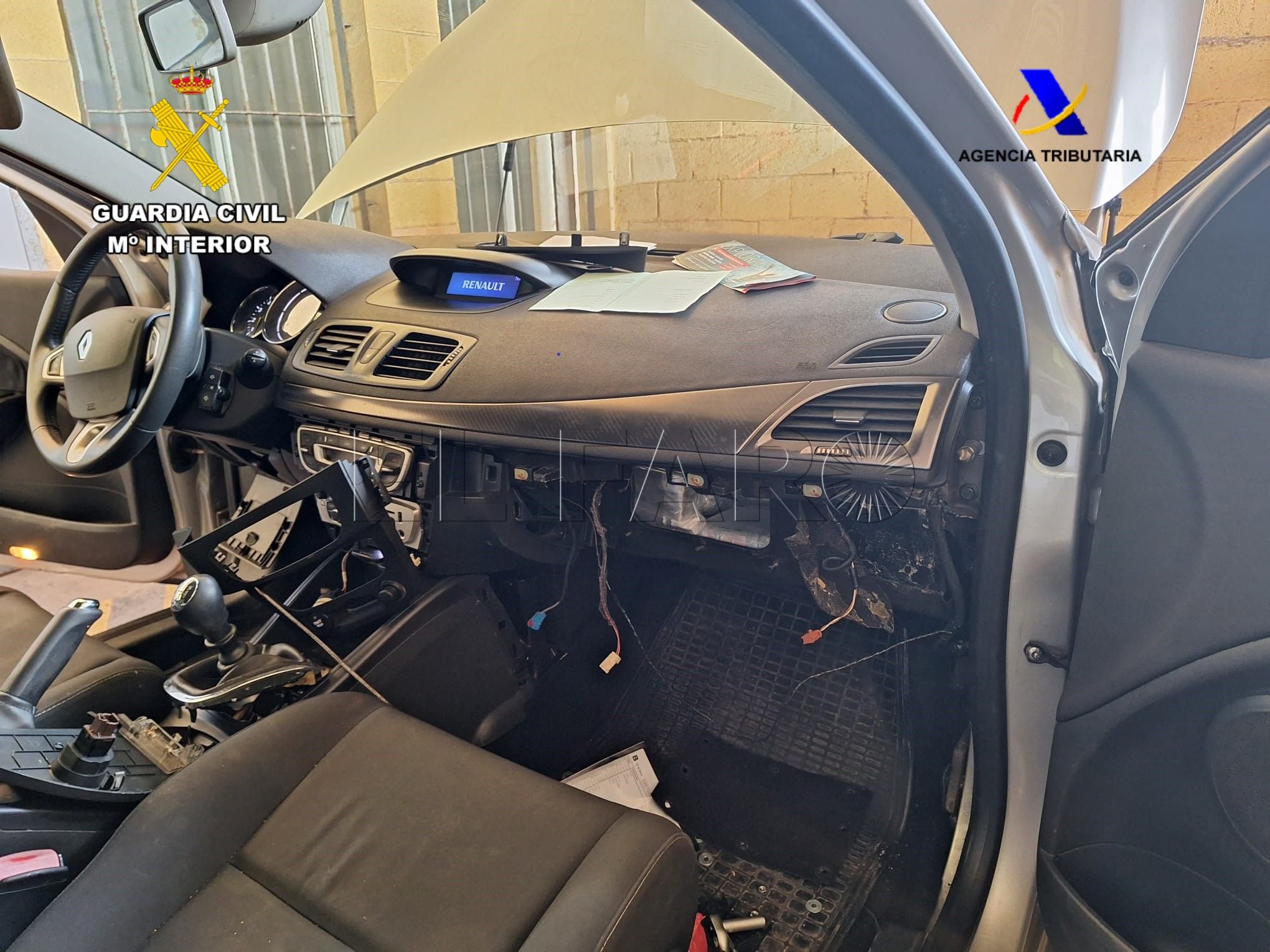 Vista frontal del salpicadero