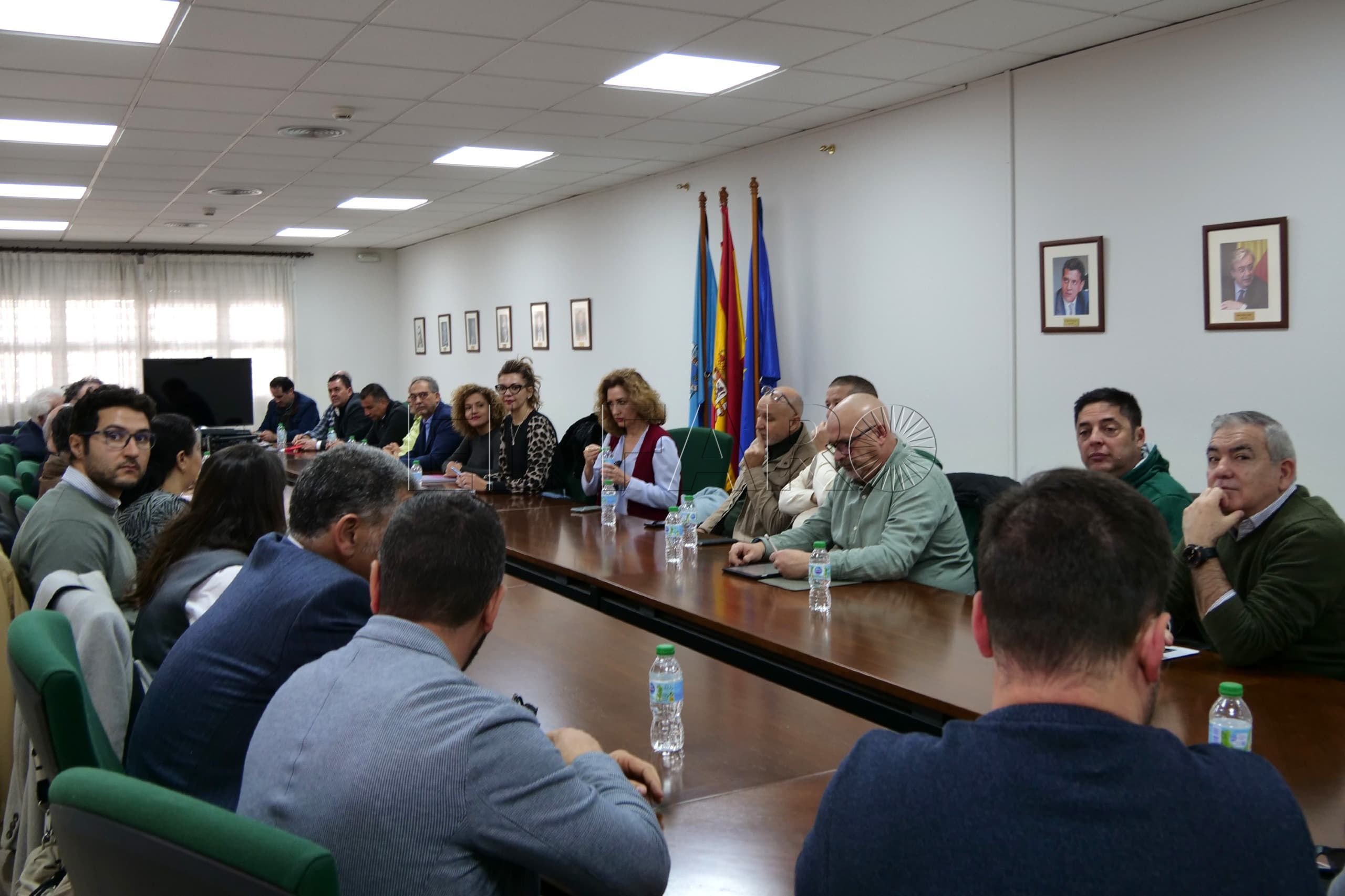 Reunión de empresarios con la delegada