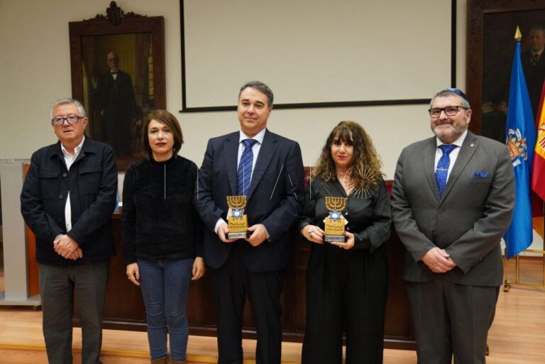 Mem Guímel entrega sus XIII Premios a Francisco José Vivar Maza y Juan Caldés Rodríguez