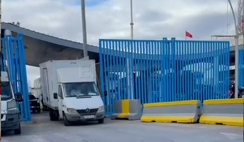 Y finalmente entró un camión en Marruecos de forma casi secreta