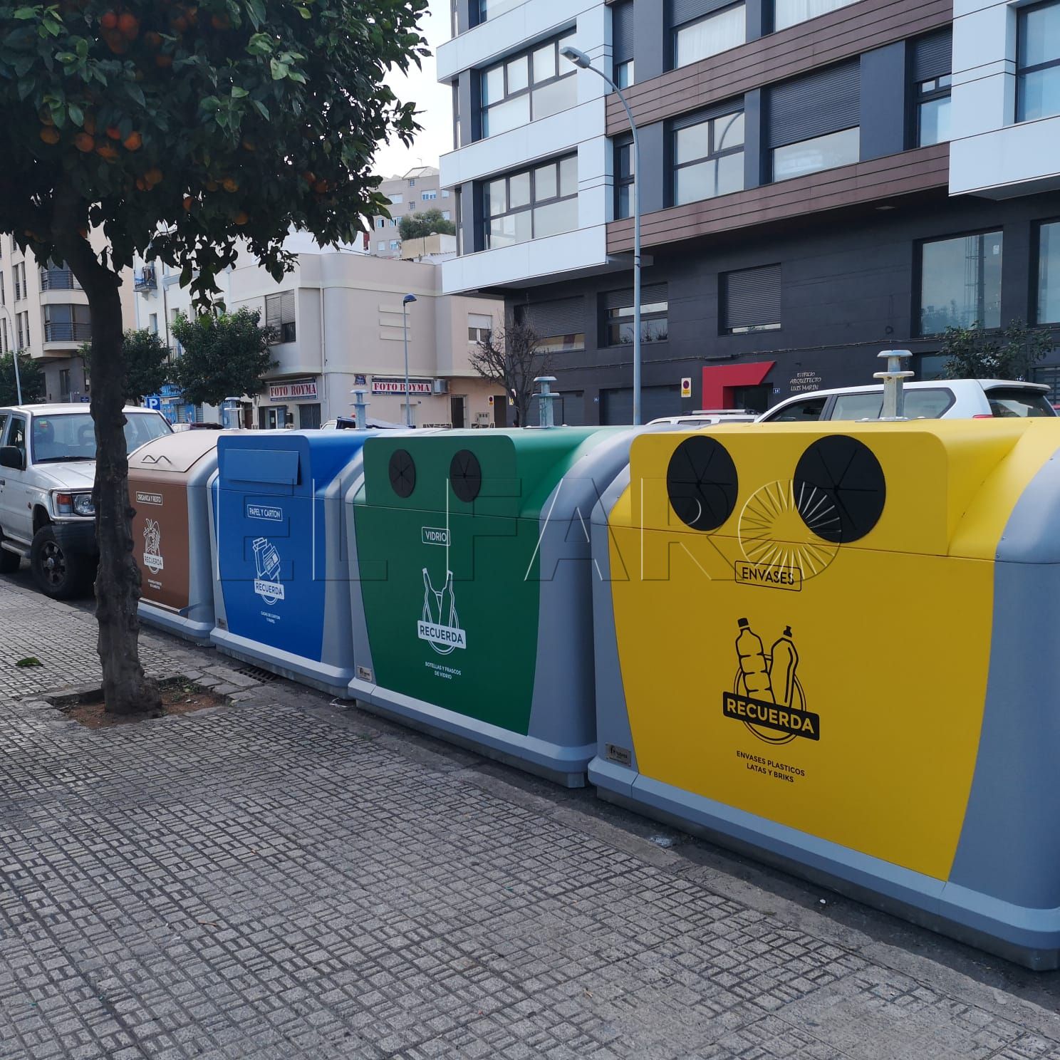 El incendio de contenedores y la falta de educación cívica