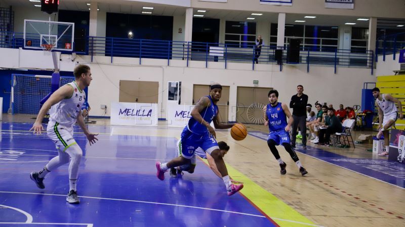 Sale a escena el encuentro aplazado del Melilla Ciudad del Deporte