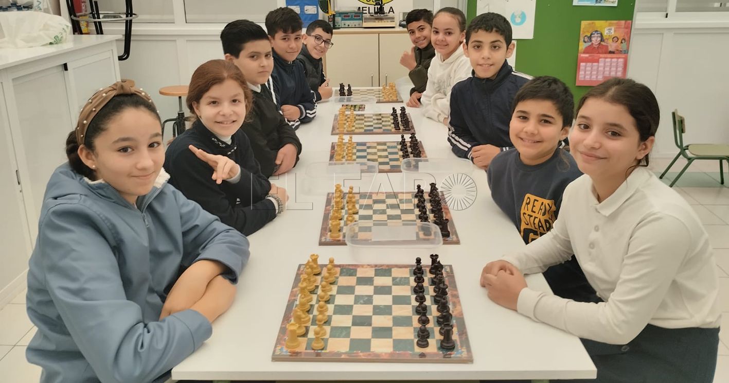 Mensajeros de la Paz realiza un taller de ajedrez esta semana en el CEIP Mediterráneo