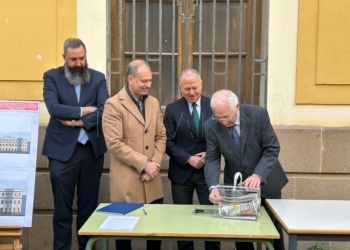 Inicio de las obras del antiguo edificio de Correos