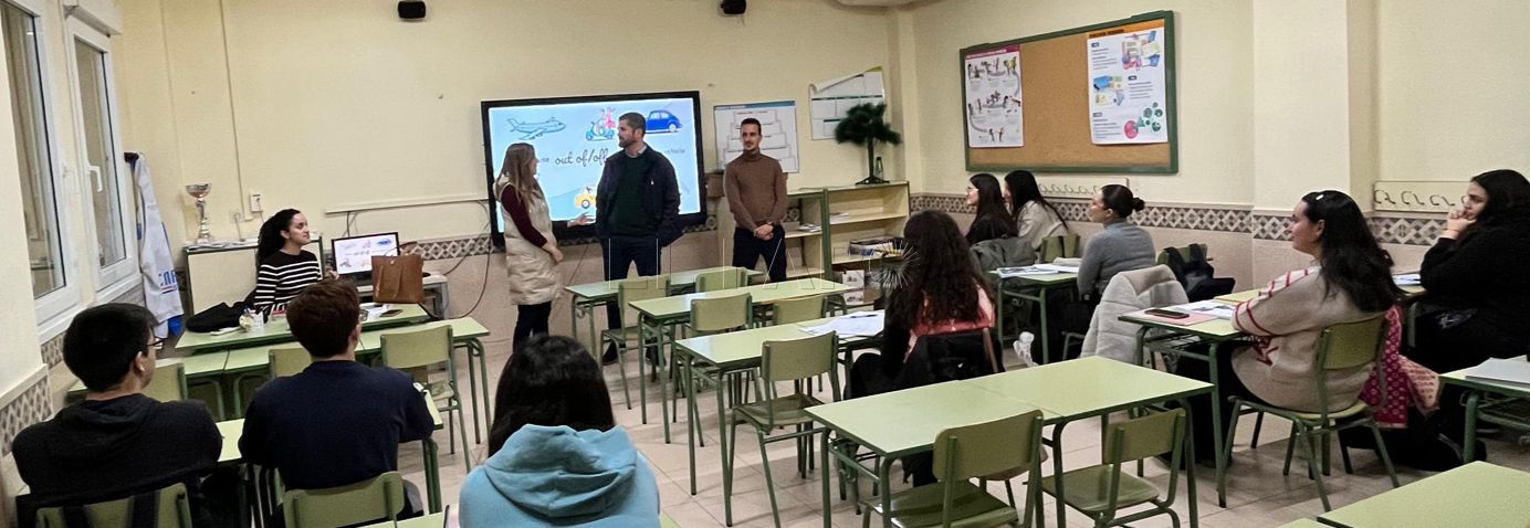 El consejero visitó el Centro D2