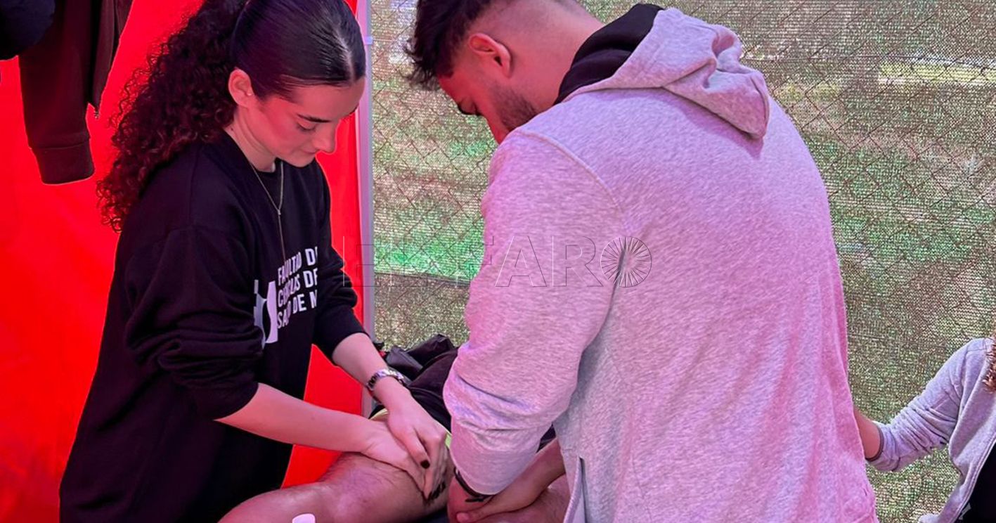 Alumnos de Fisioterapia asistieron a los corredores de la Backyard al terminar la prueba