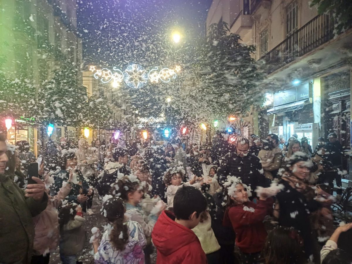 Zona Centro trae la primera nevada del año a las calles de Melilla