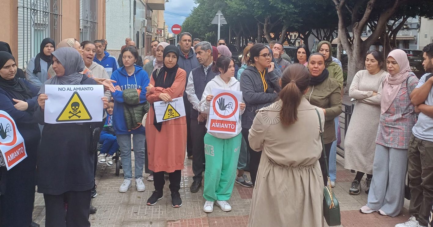 SATE-STEs cree que la Administración "no ha estado a la altura" con el amianto en el CEIP Real