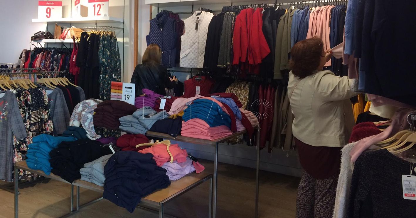 Cada consumidor gastará 181 euros de media en las rebajas