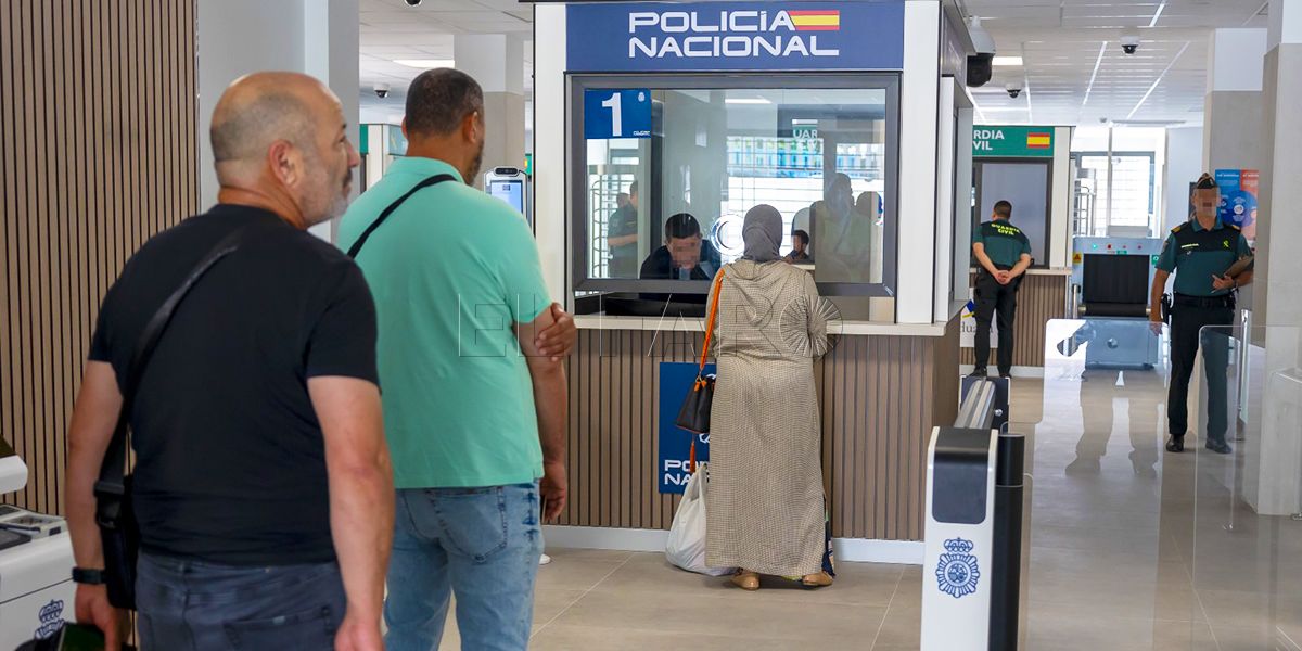 Un ciudadano español denuncia que Marruecos lo mantuvo "retenido" durante media hora en la frontera