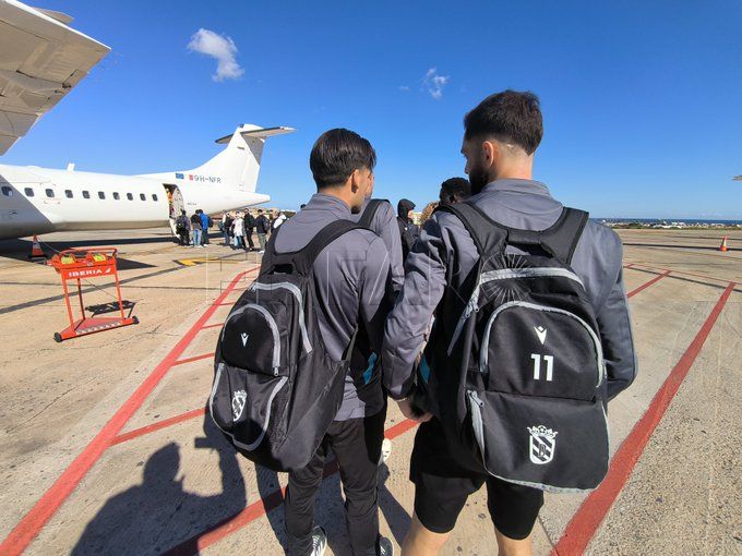 Duelo intenso del Melilla ante el Cacereño